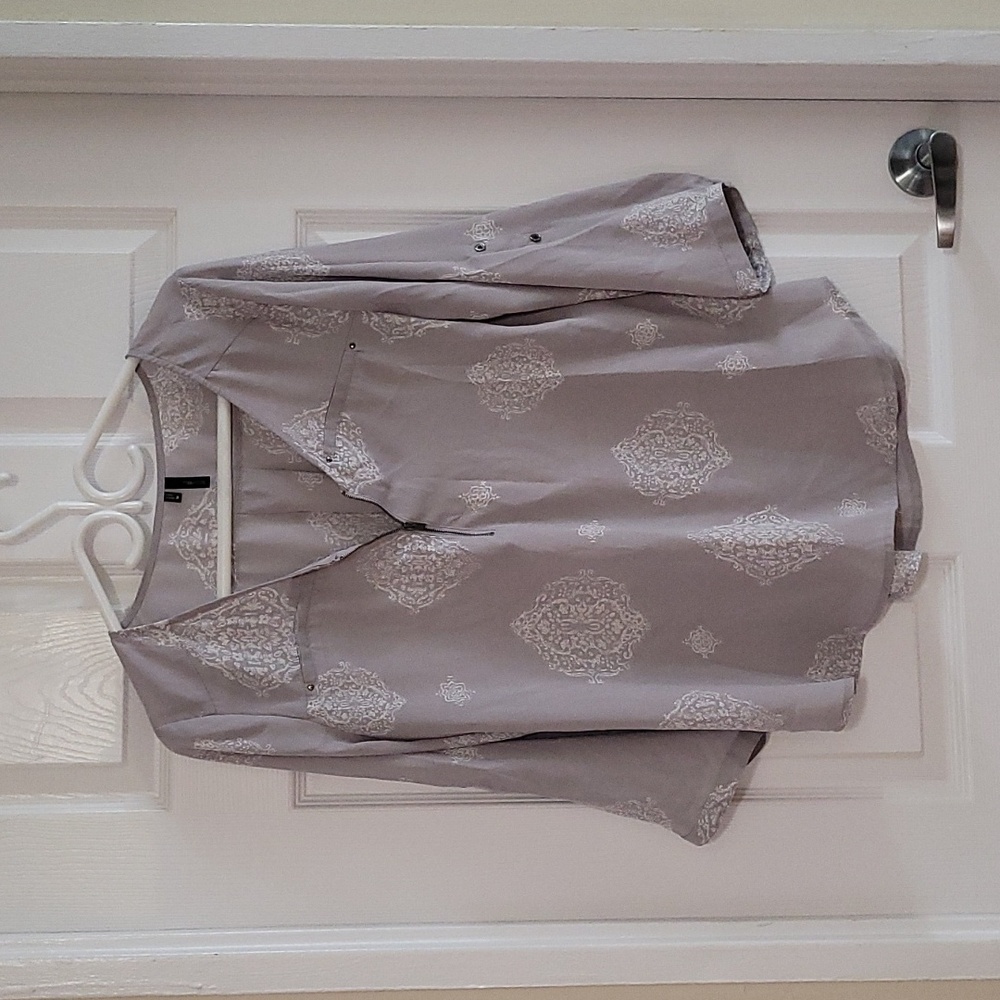Maurices.  M.  Gray long sleeve blouse.